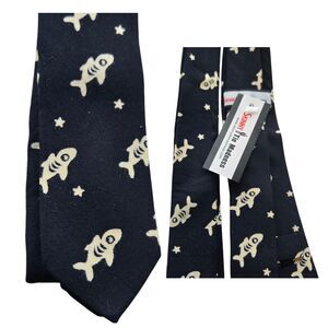 SKINNY TIE MADNESS Neck Tie Black +‎ Shark NWT SKM673